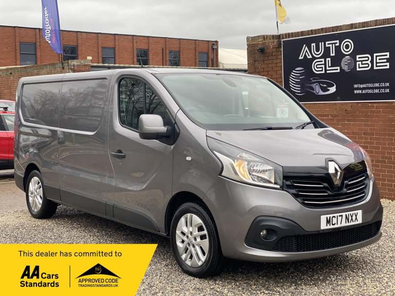 2017 Renault Trafic 1.6 dCi 29 Sport Nav LWB Standard Roof Euro 6 5dr PANEL VAN Diesel Manual