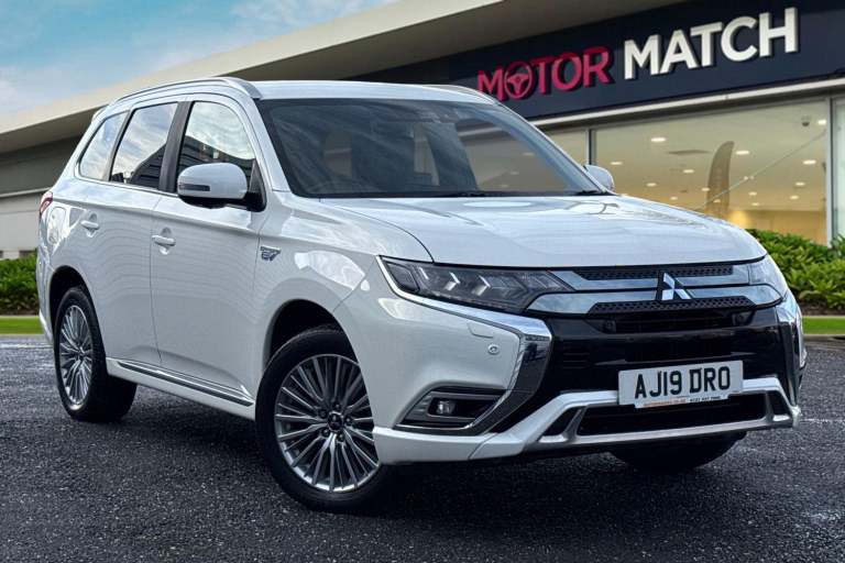 2019 Mitsubishi Outlander 2.4h TwinMotor 13.8kWh 4hs CVT 4WD Euro 6 (s/s) 5dr SUV PETROL/ELECTRIC...