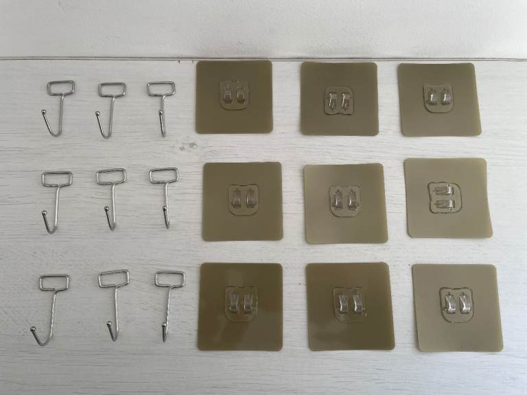 10pcs No-Nail Wall Hangers Self-Adhesive Bath Towel Hooks for Kitchen Bathroom Decorative Hooks