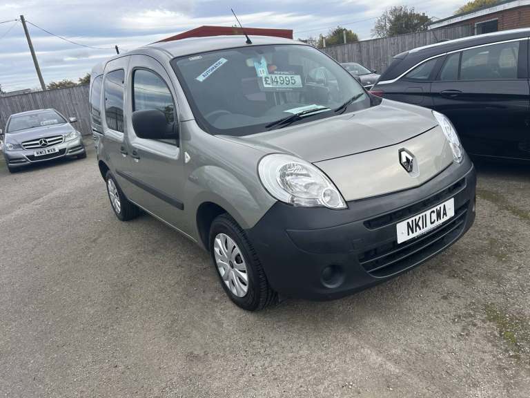 2011 Renault Kangoo 1.6 Extreme 5dr Auto MPV PETROL Automatic