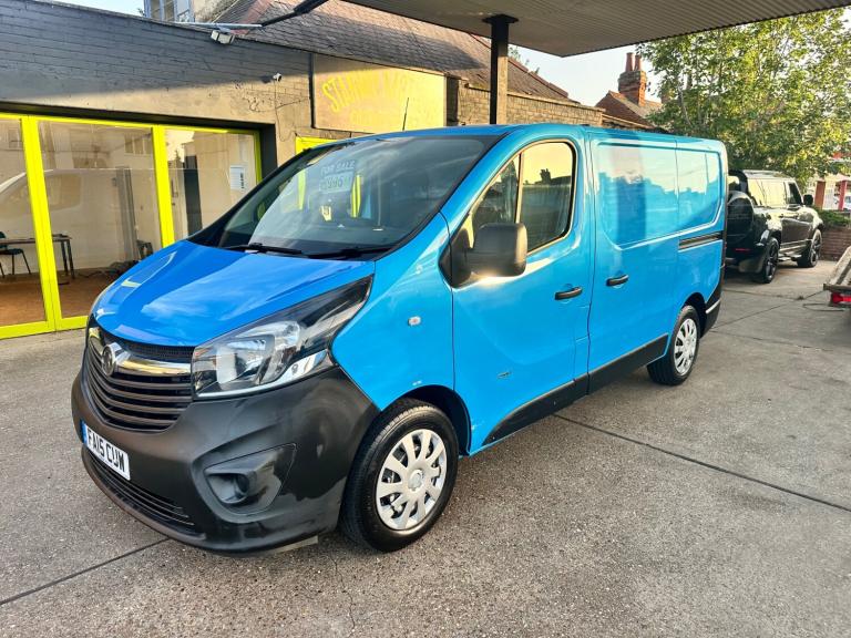 2015 Vauxhall Vivaro 2900 1.6CDTI BiTurbo 120PS ecoFLEX H1 low miles 68k PANEL VAN Diesel Manual