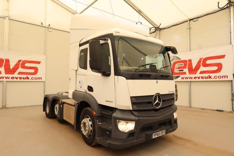 2015 (65 PLATE) Mercedes Benz Actros 2540 6x2 Euro 6 Tractor Units
