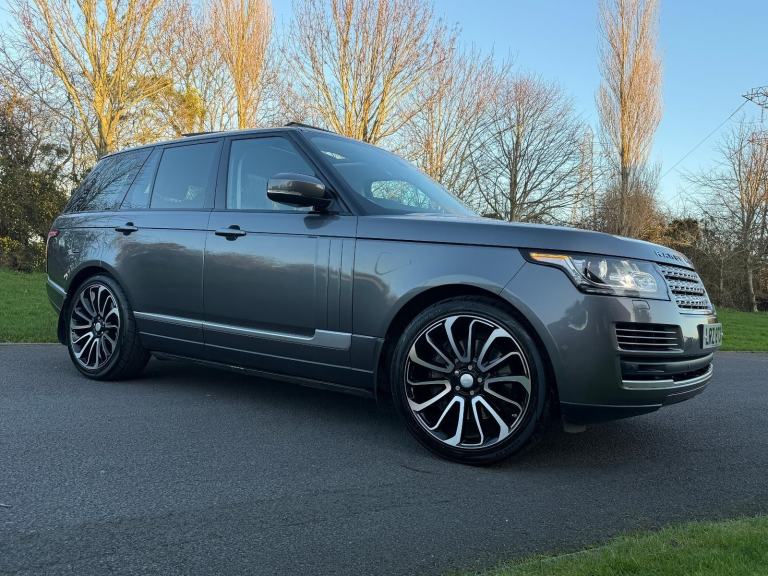 Land Rover Range Rover 4.4 TDV8 / FSH / LONG MOT 