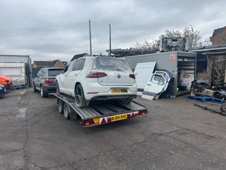 Breaking for parts VW golf R 2.0 tsi auto 2020