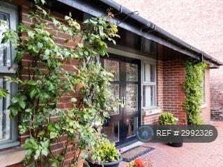1 bedroom in Albert Terrace, Middlesbrough, TS1 (#2992326)