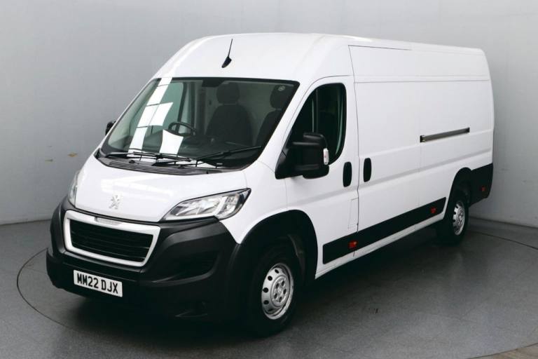 2022 Peugeot Boxer 2.2 BlueHDi 435 Professional 140 BHP L4 H2 Euro 6 ULEZ free Panel Van Diesel M...