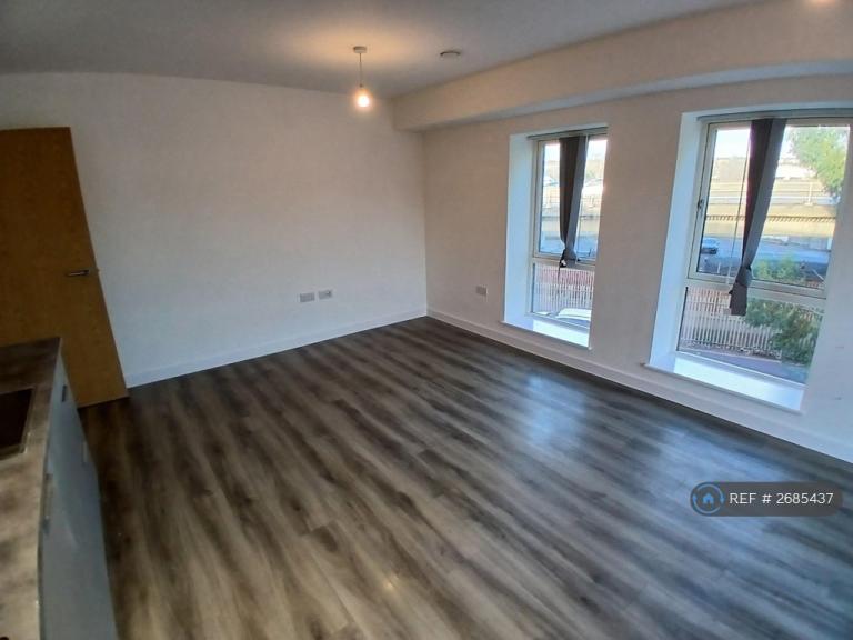 2 bedroom flat in Knitwear House, Bristol, BS5 (2 bed) (#2685437)