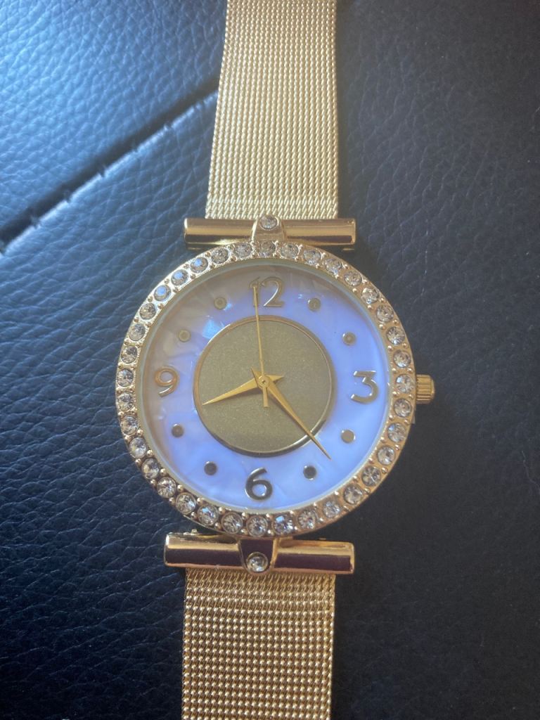Gold Tone Ladies Watch with Crystal Bezel – As Good As New
