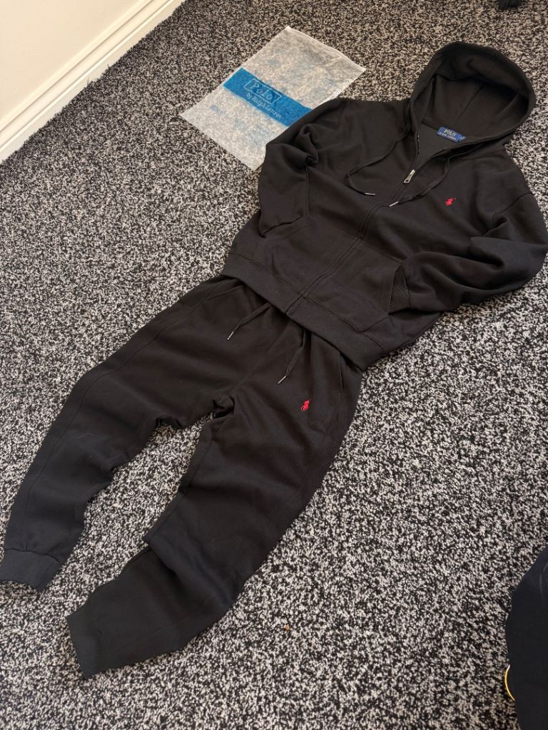 Polo Ralph Lauren Men's Hoodie & Joggers Tracksuit Set M