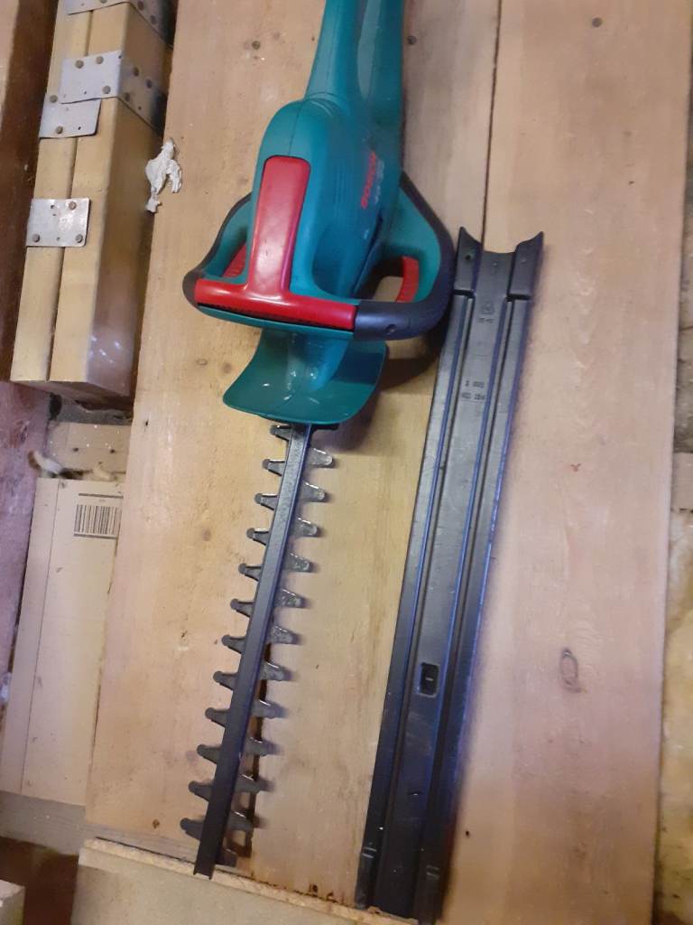 Bosh hedge trimmer . 