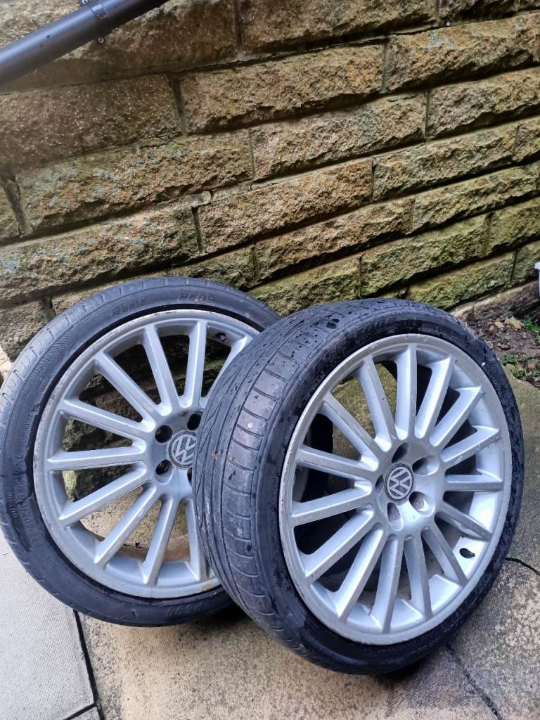 Alloy wheels