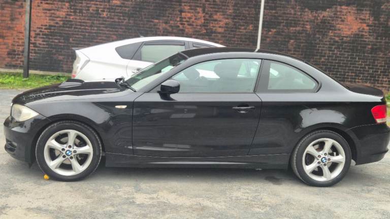 BMW, 1 SERIES, Coupe, 2011, Manual, 1995 (cc), 2 doors