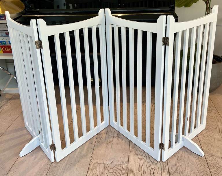 2x Free-standing Gate/ Fence for Puppy/ Cats