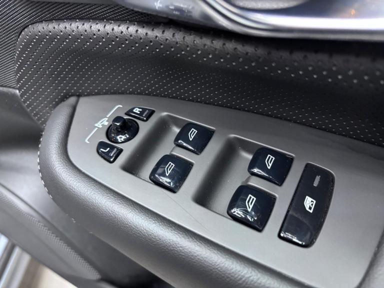 2021 Volvo XC90 2.0 B5 MHEV R-Design Auto 4WD Euro 6 (s/s) 5dr ESTATE Petrol/Electric Hybrid Auto...