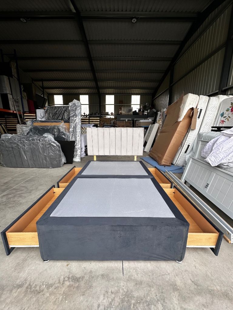 Small double Divan Bed 🛌 4ft 
