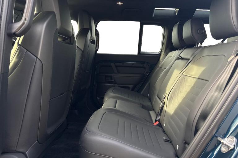 2025 Land Rover Defender 110 4.4 P635 V8 MHEV OCTA Auto 4WD Euro 6 (s/s) 5dr SUV Automatic