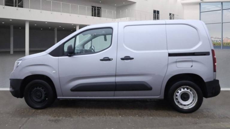 2021 Vauxhall Combo 1.5 Turbo D 2000 Edition Panel Van 4dr Diesel Manual L1 H1 Euro 6 (100 ps) PA...