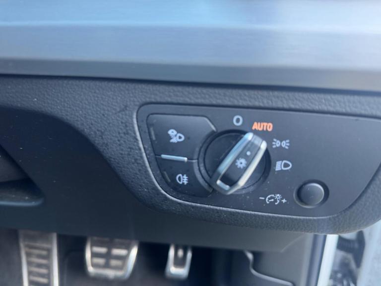 2019 Audi Q5 45 TFSI Quattro S Line 5dr S Tronic ESTATE PETROL Automatic