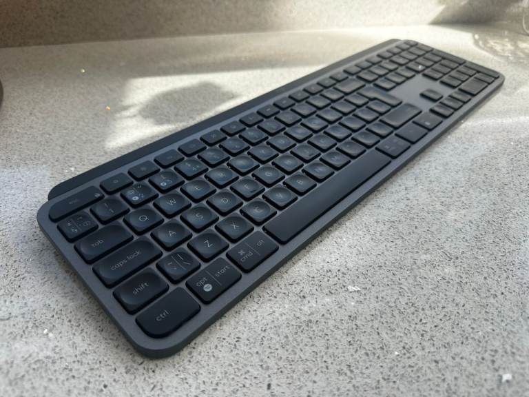 Logitech MX Keys Wireless Keyboard - Black, Perfect condition, 6 months warranty left