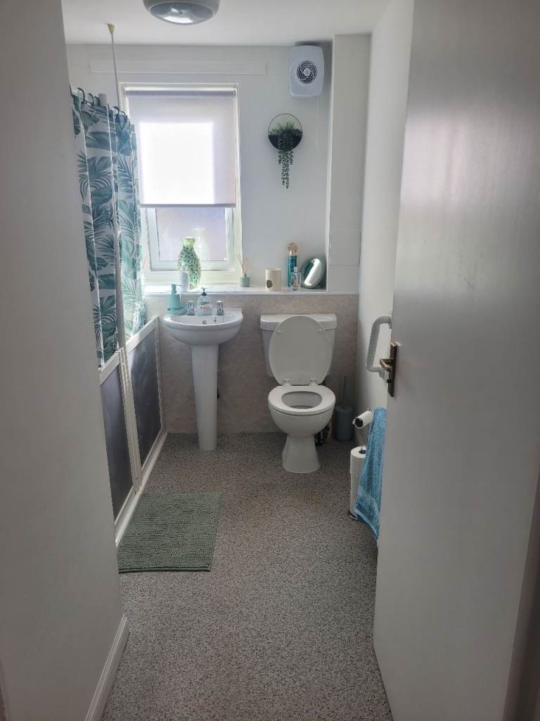 House Swap Linwood / Looking For Johnstone 