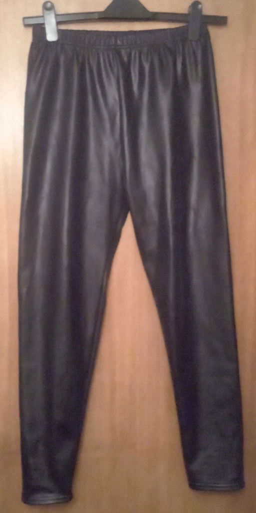 Thick Black Faux Leather PU Wet Look Fleece Lined Thermal Fashion Leggings.Size 20.POST OR COLLECT!