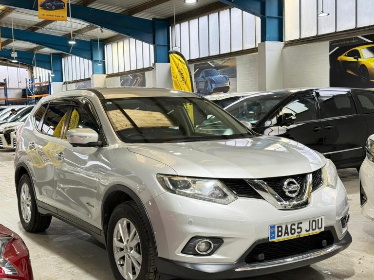 2015 Nissan X-Trail  1 990cc CC Hybrid