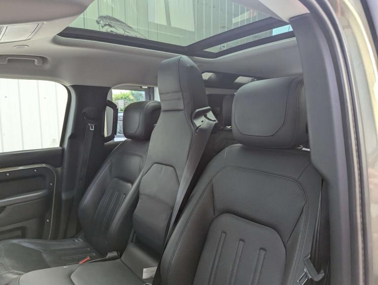 2021 Land Rover Defender 2.0 Defender SE Auto 4WD 5dr SUV Petrol Automatic