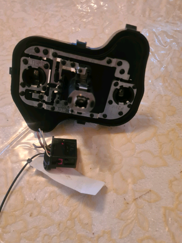 VW Golf mk5 light bulb holder