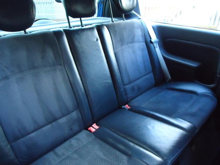 RENAULT CLIO 2.0 16v Renaultsport Blue Manual Petrol 2004