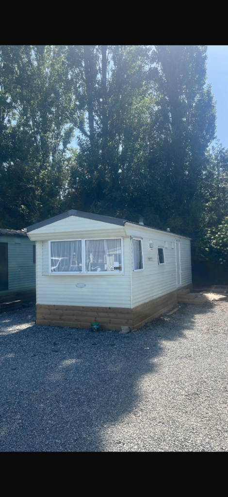 Moblie Home/ Caravan to rent in Staines Upon Thames
