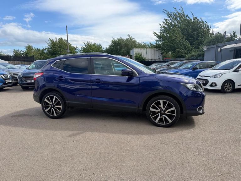 2016 Nissan Qashqai 1.6 dCi Tekna XTRON 2WD Euro 6 (s/s) 5dr HATCHBACK Diesel Automatic