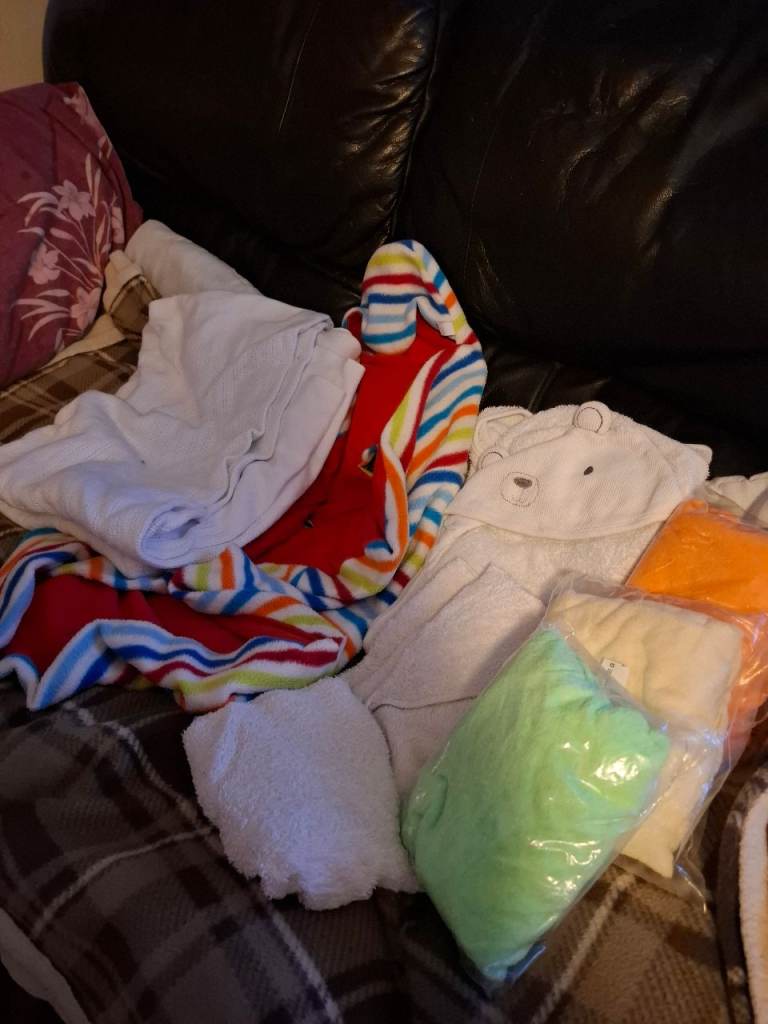 Baby Hooded Towels and Blankets - As Good As New