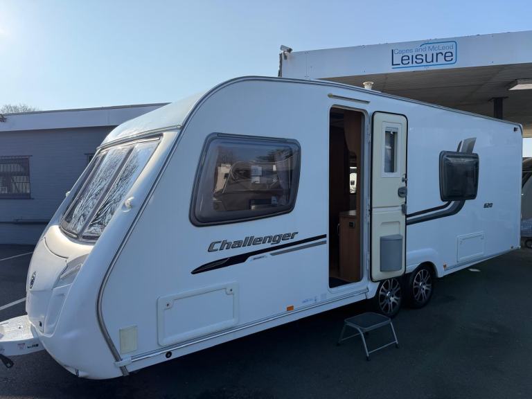 SWIFT CHALLENGER 620, 4 BERTH CARAVAN, FIXED BED, ONE OWNER