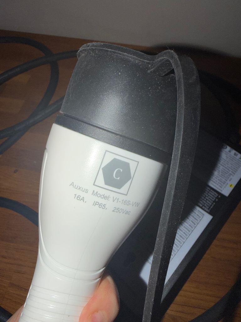 EV charger 3 pin type 2