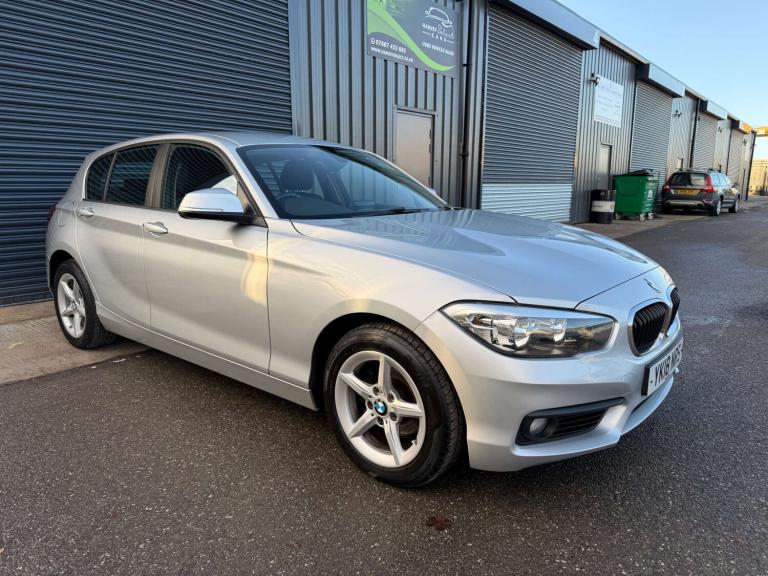 2018 BMW 1 Series 118d SE 5dr [Nav/Servotronic] HATCHBACK DIESEL Manual