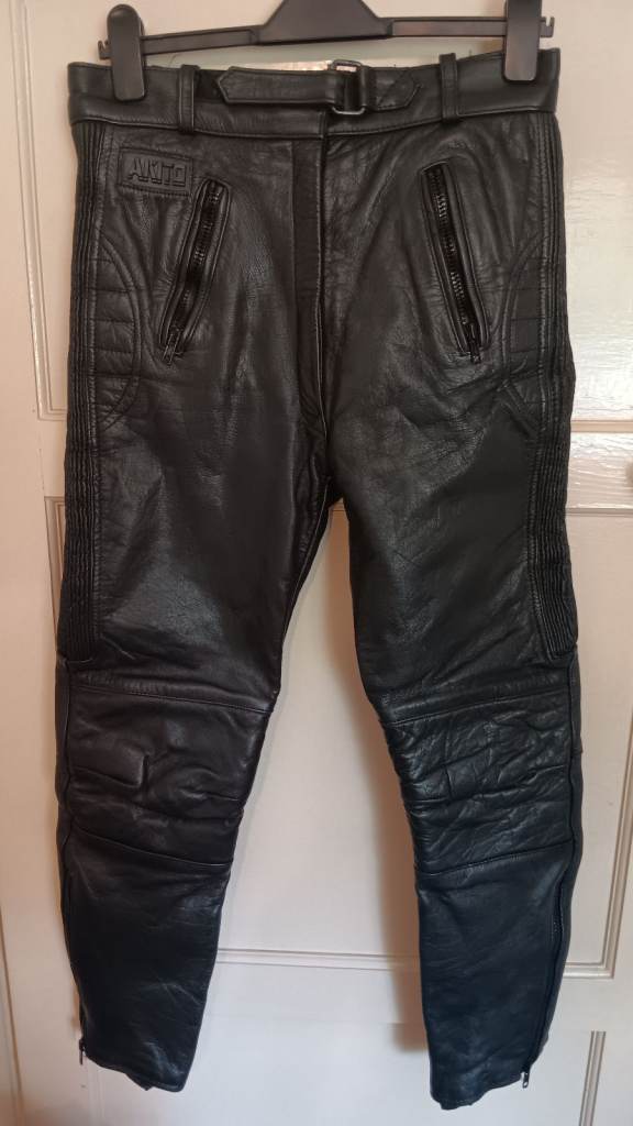 AKITO WOMENS MOTORCYCLE MOTORBIKE LEATHER TROUSERS Size 8-10