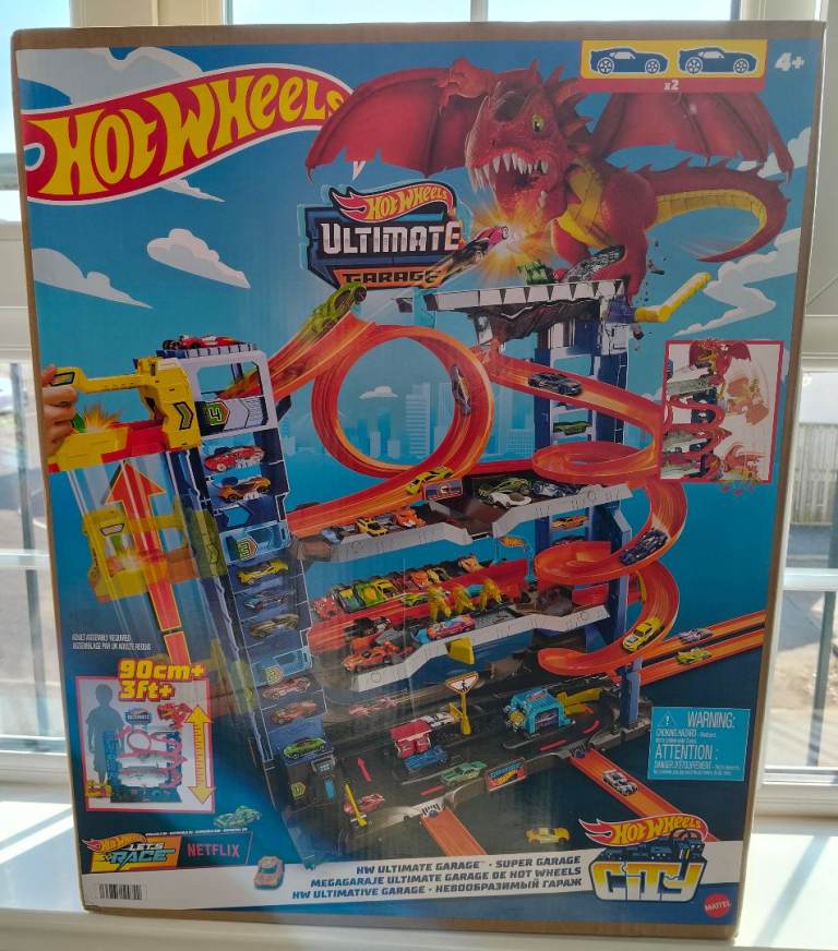 Hot Wheels City Ultimate Garage - UNUSED (New in Box)