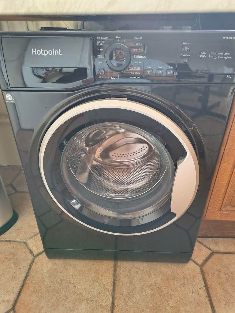 Hoptpoint 9kg / 1400rpm spin Washine Machine Black - Hardly used