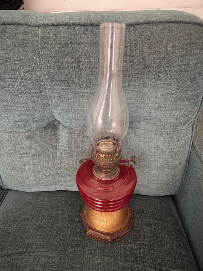 Vintage antique Victorian oil lamp
