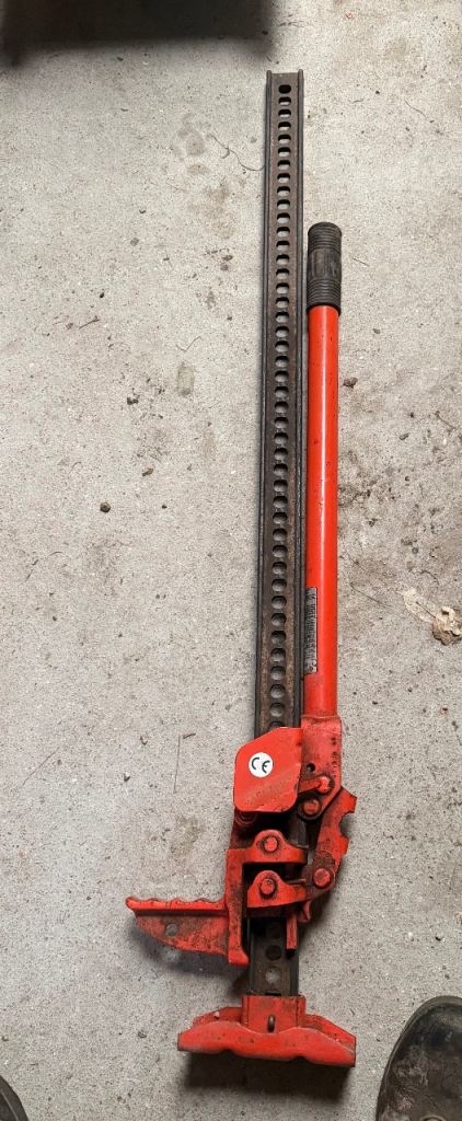 Jackall 8000 high lift Jack 4x4