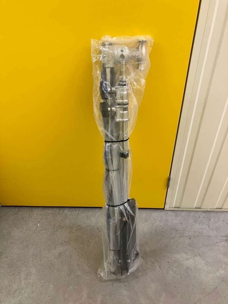 Heavy Duty Tripod with Grip Head, Extension Arms, Clamps, U-Hooks and Spigots