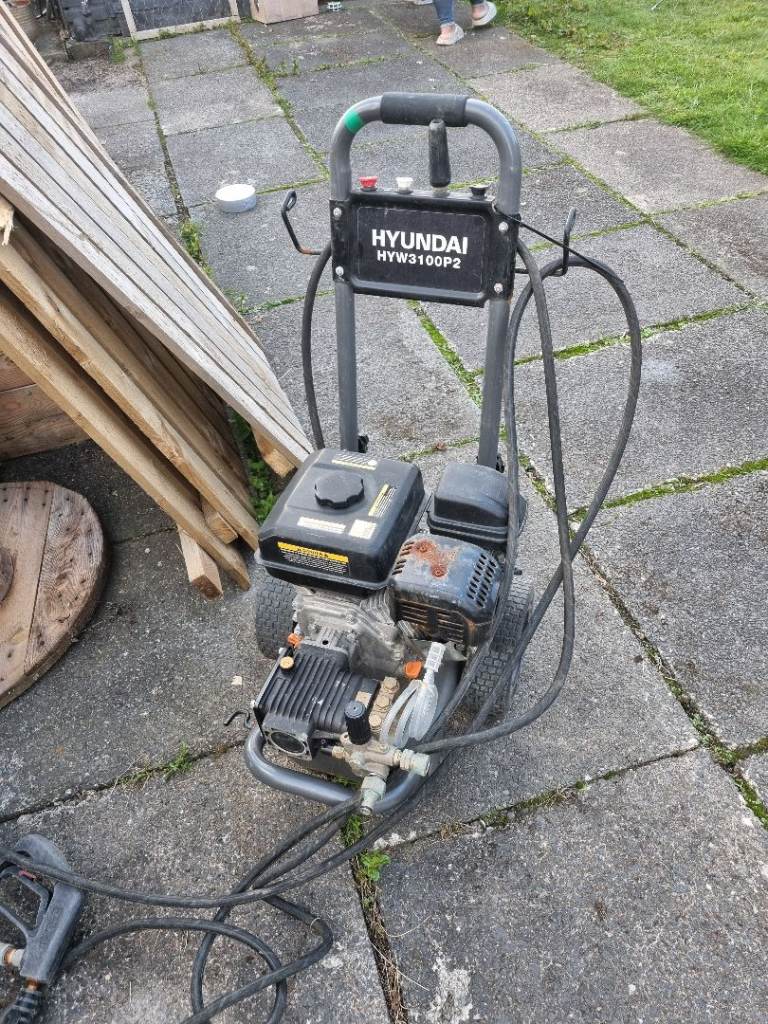 Hyundai HYW3100P2 Petrol Pressure Washer - Fair Condition, Ready to Use