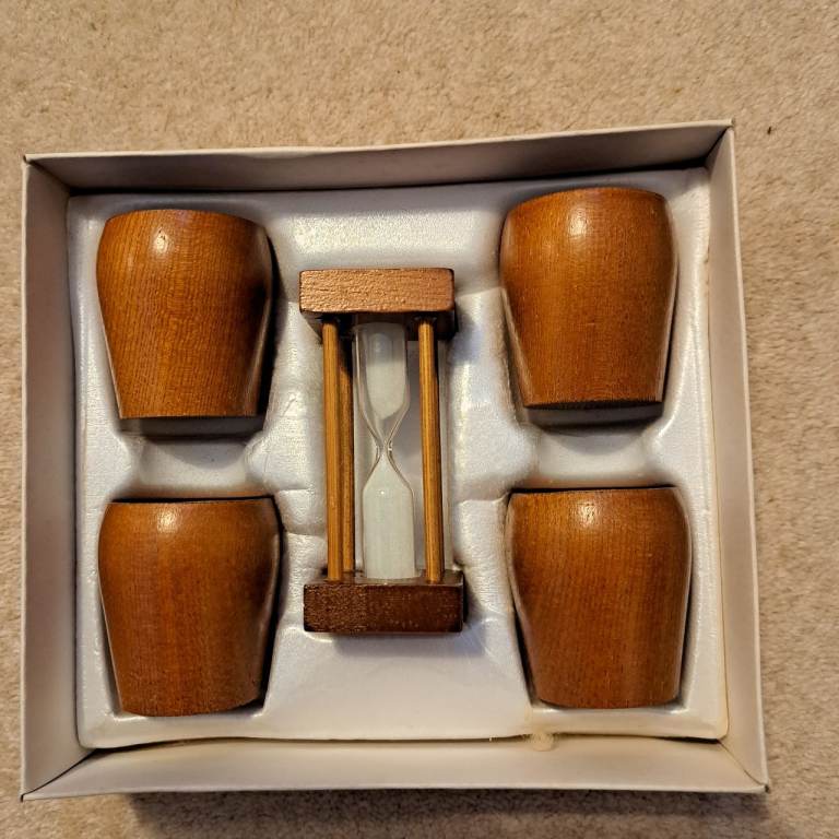 Set of 4 Wooden Egg Cups with Timer