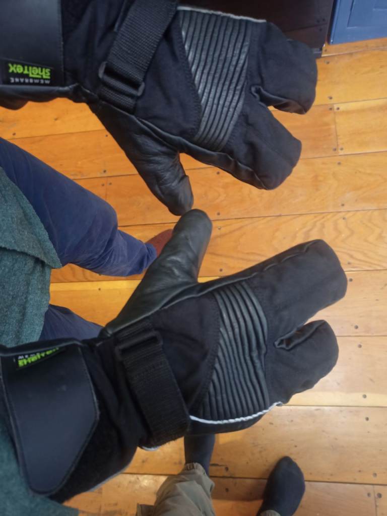 Motorcycle gloves winter, waterproof, mens medium, two pronged, leather/gortex