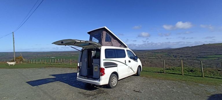 2011 Nissan NV200 Lunar Vacanza