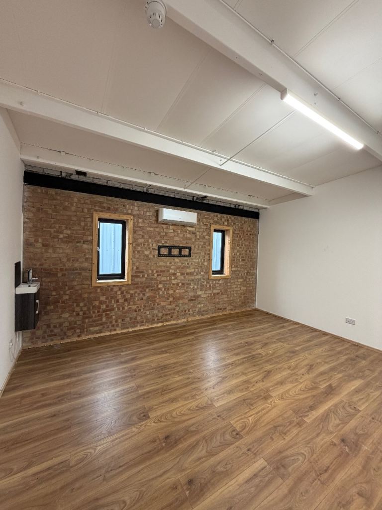 Beauty Studio with Water Supply in London