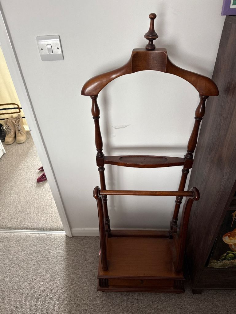 Vintage Wooden Valet Stand with Drawer – Good Condition