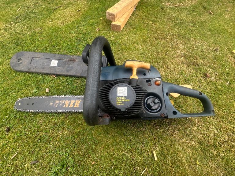 Petrol Chainsaw spares or repairs 