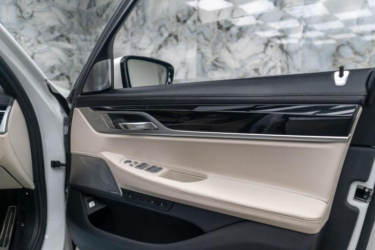  BMW 7 Series 3.0 745Le 12kWh M Sport Auto xDrive Euro 6 (s/s) 4dr Petrol/Electric Hybrid Automatic