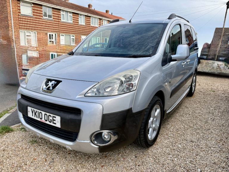 Peugeot Partner Tepee Outdoor 1.6 HDi Stimson Free Spirit professionally built micro camper